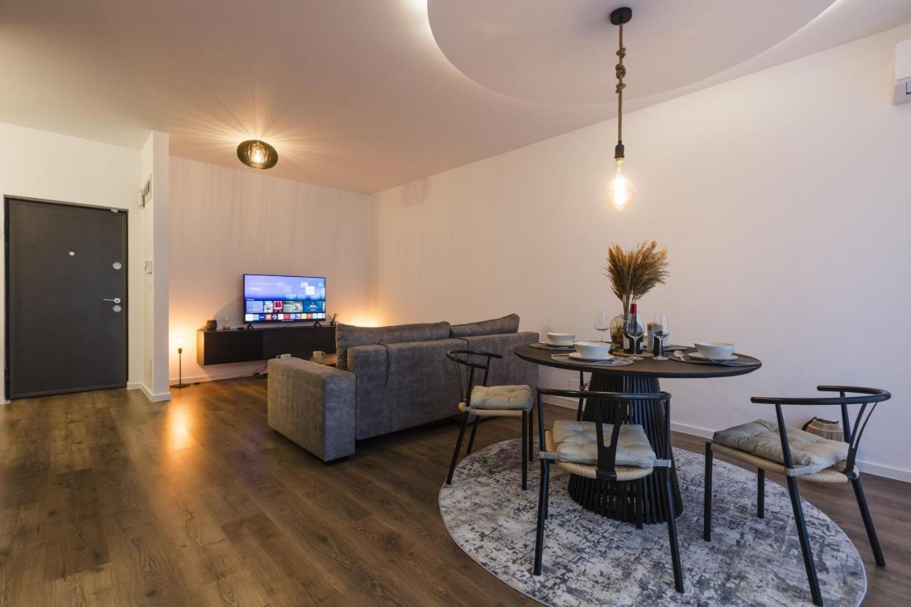 Apartment Near Iulius Mall With Balcony & Private Parking Timişoara Exteriör bild